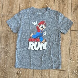 Nintendo Boy’s Gray Super Mario Graphic T-Shirt Size 8 Small